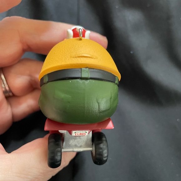 HALLMARK KEEPSAKE Santa's ATV Adventure christmas tree ornament 2012 - Picture 7 of 9